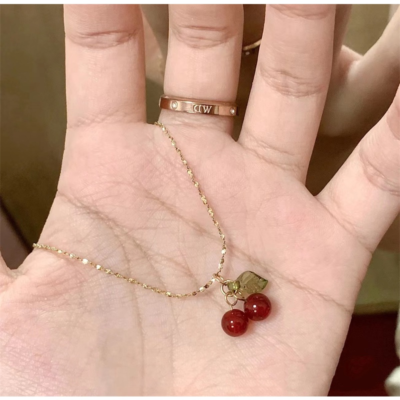 Kalung Dengan Liontin Batu Giok Hetian Natural Bentuk Cherry Untuk Wanita