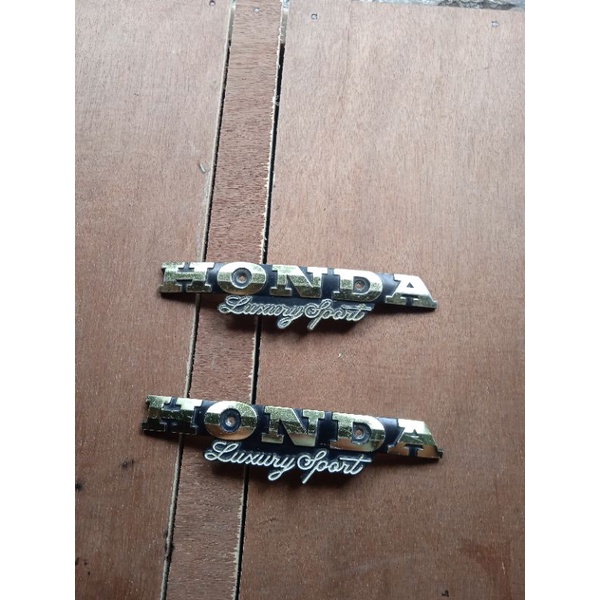 sepasang emblem tangki GL pro neotech original