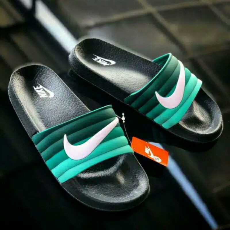 SENDAL SELOP KARET PRIA BENASSI SIZE 39-43