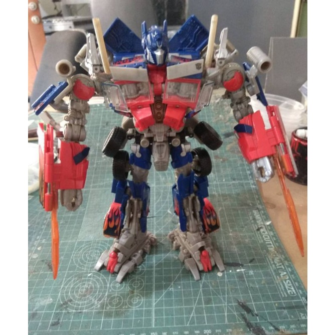 Transformers optimus prime original hasbro DOTM (leader class)