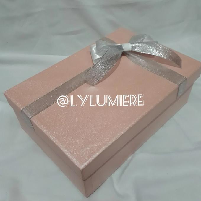 

Best Product!!! Gift Box Kotak Kado Hampers Ukuran 20X30X20 - Paling Diminati