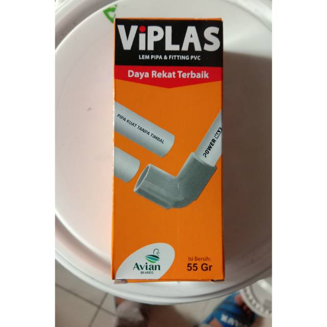 

Lem pipa v plas avian