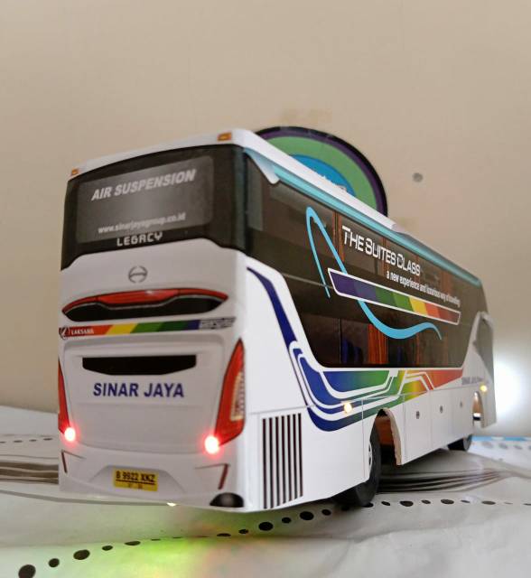 Miniatur Bus bis suite class sinar jaya SR2  Plus lampu