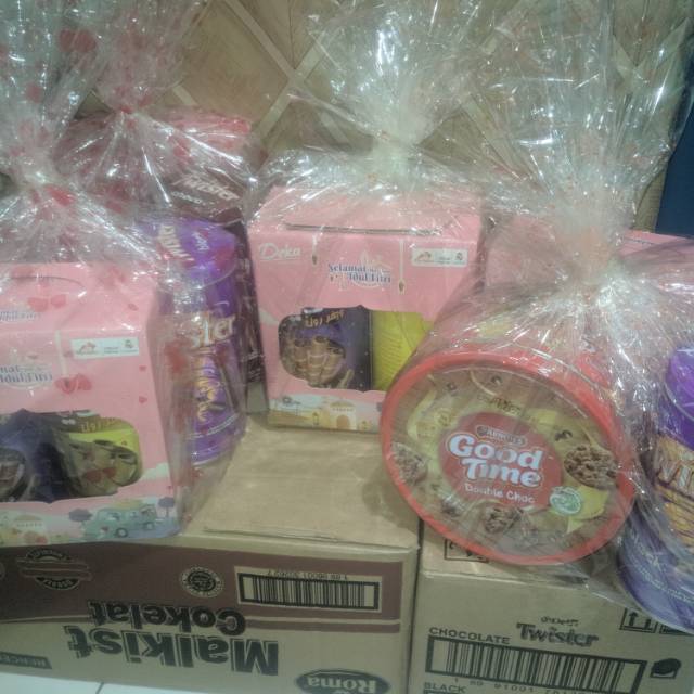 

Paket bawaan lebaran