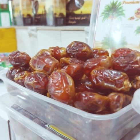 kurma date khalas 1kg original  [KEMASAN BOX MIKA]