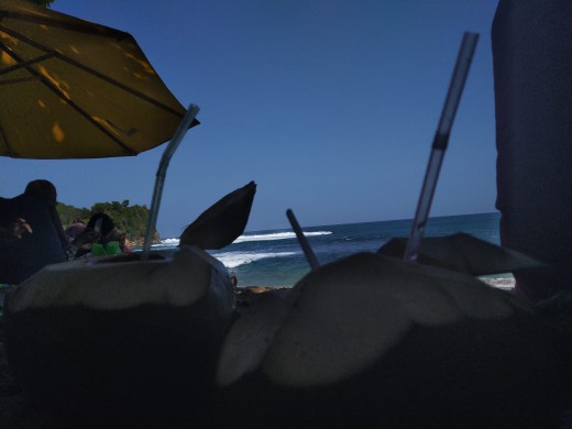 Gantungan Sapu Holder Sapu Dan Alat Pel Lantai