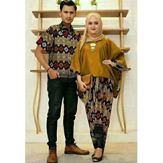 Pakaian wanita pasangan aop gamis couple BATWING BATIK MUSTARD CP kebaya / pakaian pasangan prewedin