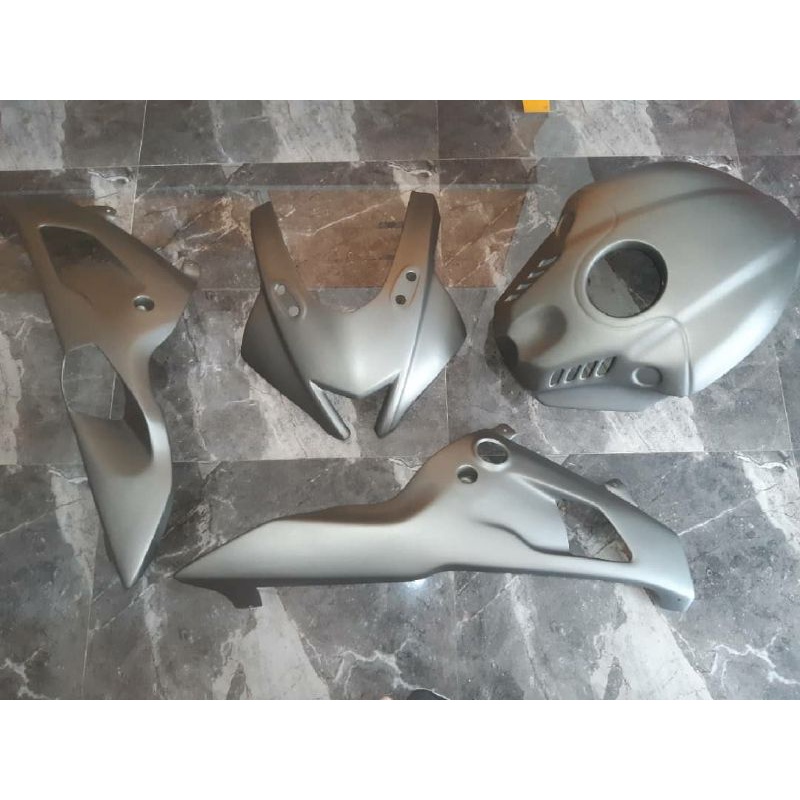 Body Custom Cover tanki R1, Undercowl R1 dan Topeng Sipit R6 untuk all new R15 v3 vva