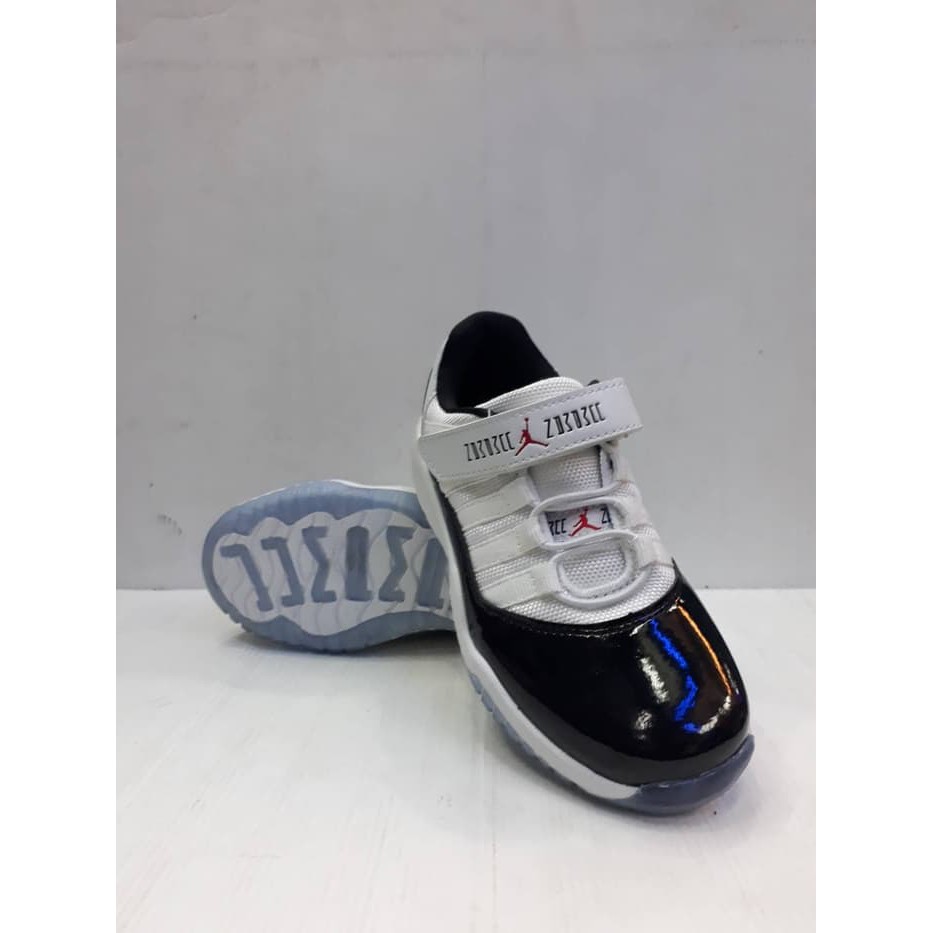 TERUPDATE SEPATU NIKE AIR JORDAN 11 LOW IMPORT KIDS ANAK SEKOLAH KETS SNEAKERS KEREN