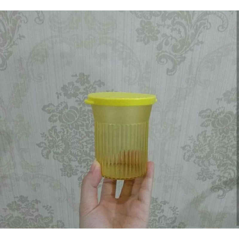 small eleganzia round tupperware