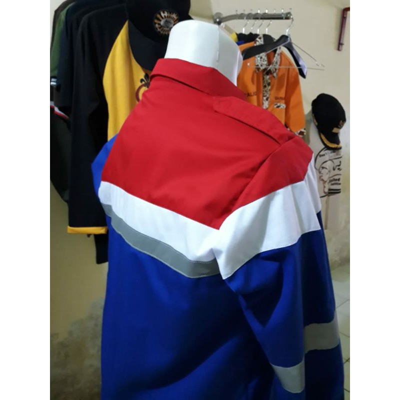 BAJU SERAGAM SAFETY PERTAMINA BIRU MERAH PUTIH FREE LOGO K3 BENDERA DRILL RESLETING