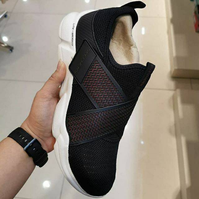 Sepatu running pria skechers lite-weight