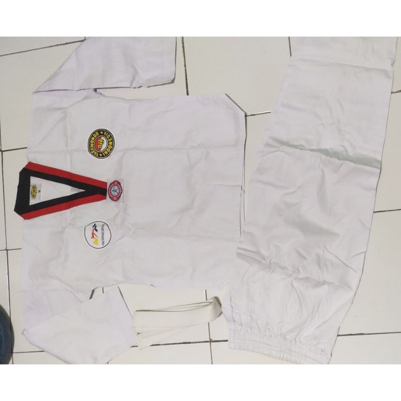 Seragam Taekwondo Dobok Taekwondo Indonesia (Preloved) br dipakai sekali