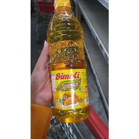 minyak goreng bimoli spesial 620ml