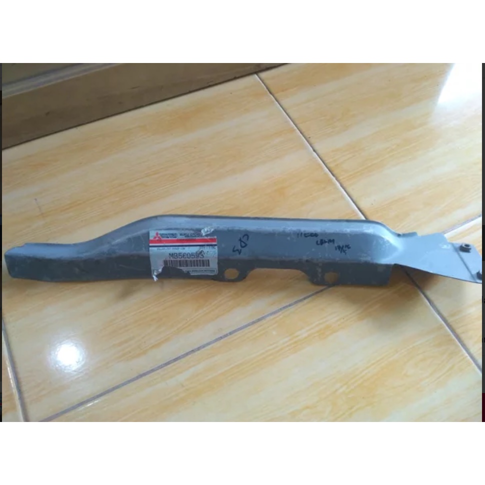 Pilar depan dalam Mitsubishi Ragasa kepala petak ps100/ps120