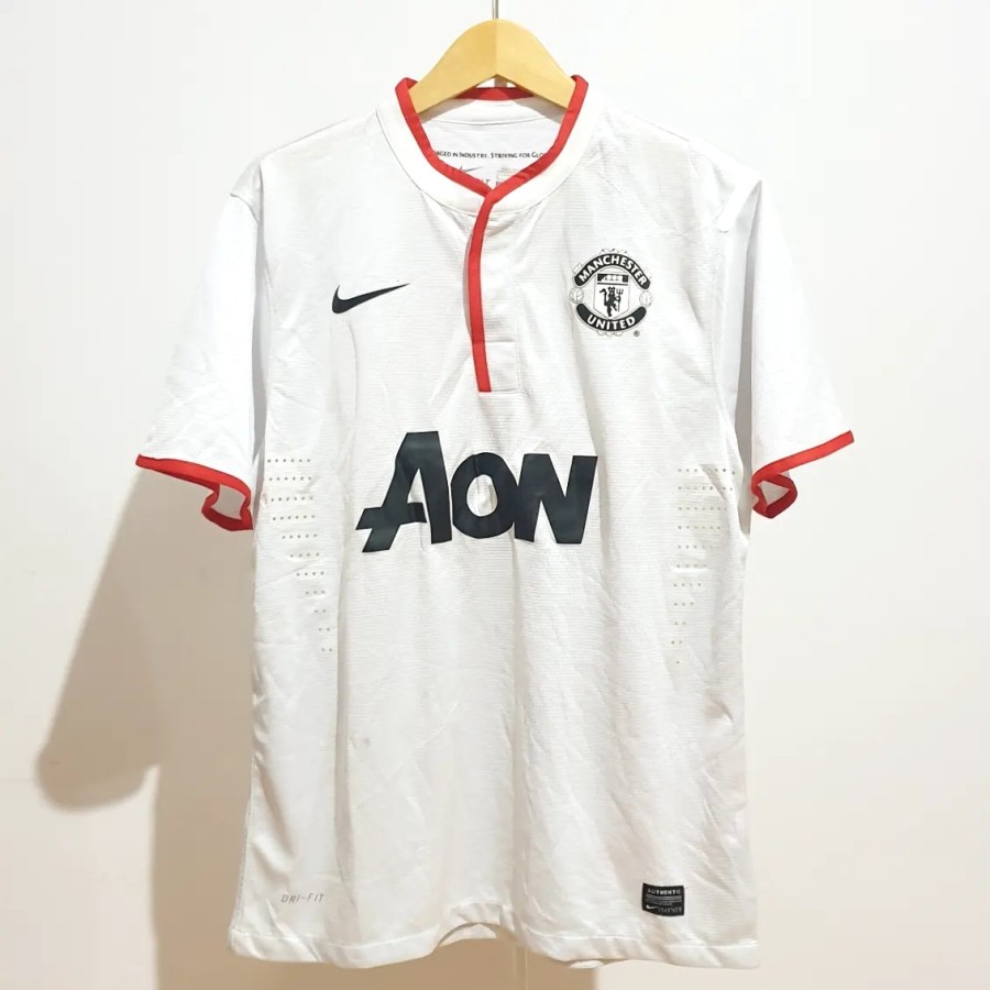 Jersey MU Away 2012-2013 Emyu Baju Bola England Inggris GO Nike Putih Premier League