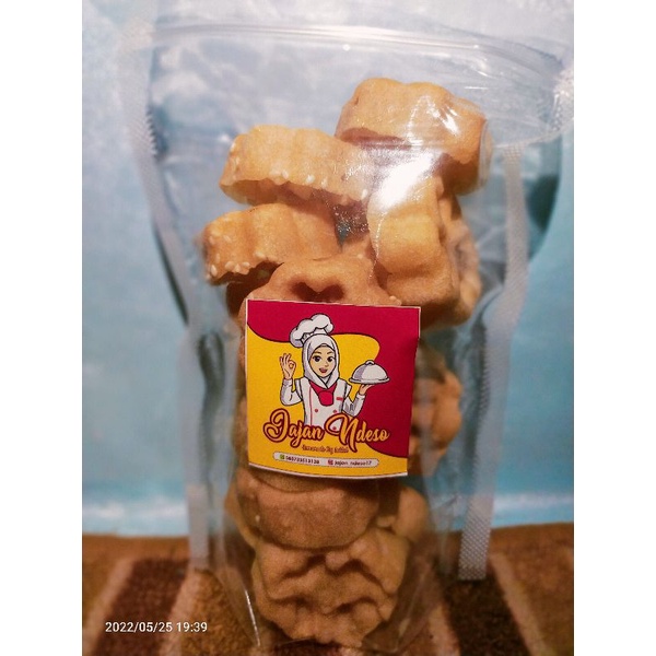 

kembang goyang manis