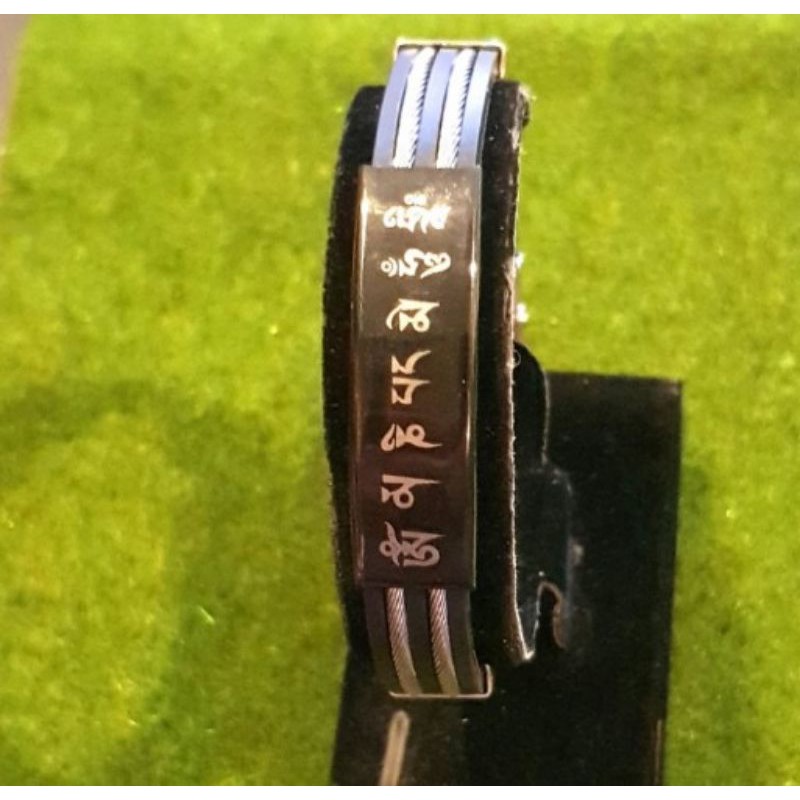 Gelang Fashion Cowok Om Mani Padme Hum