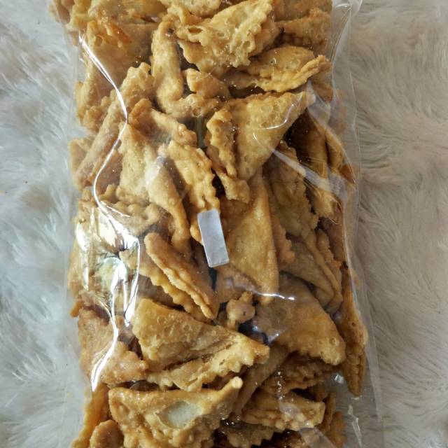 

Pastel lipat manis-camilan enak-jajan kiloan-makanan