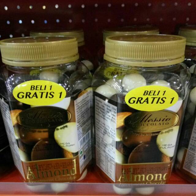

( BELI 1 GRATIS 1 )COKELAT ALESSIO ALMOND ASSORTED/ 450GRB