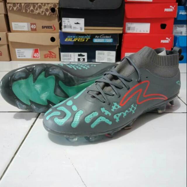 Specs Swervo Thunderstorm FG  Grey