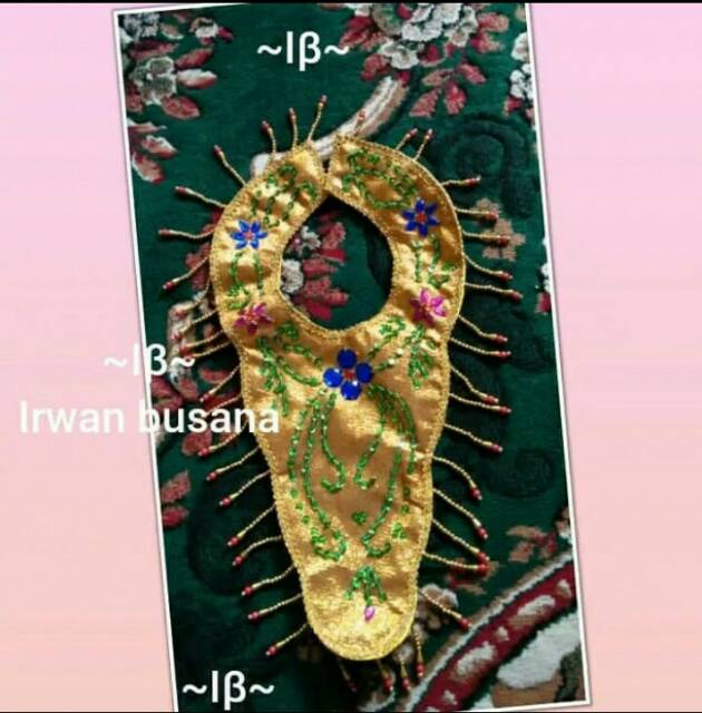 Teratai dada warna gold, silver dan hitam