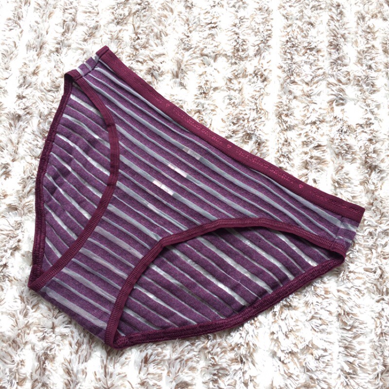 Victoria Secret Panty size XS dan S (Ungu dan Hitam)
