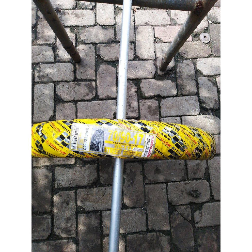 Ban Luar Tubeless 70/90-17 Swallow