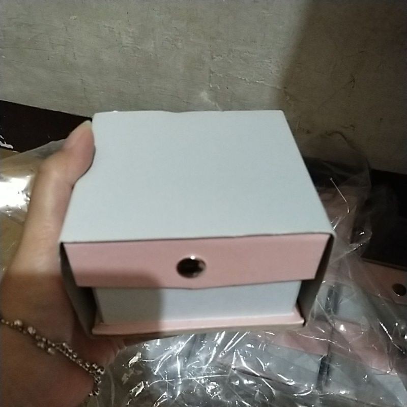 

box kancing polos