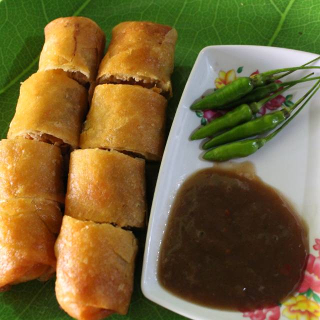 

Lumpia semarang/lumpia otek-otek/lumpia basah(khusus area Bali)