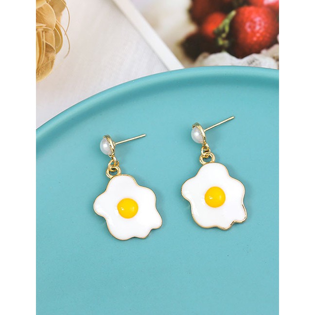 LRC Anting Tusuk Fashion Pearl Fried Earrings D60877