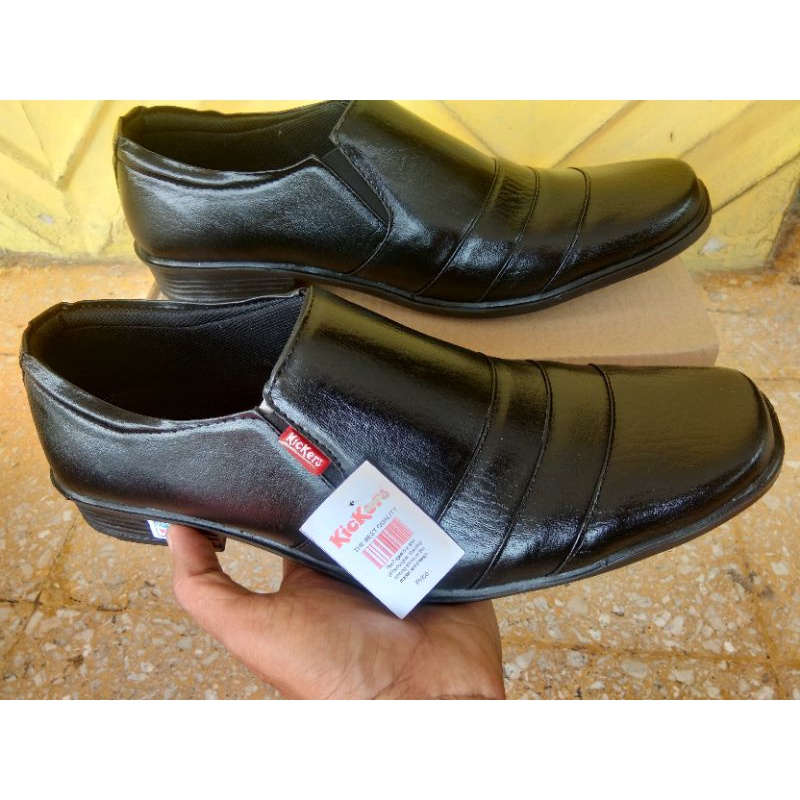 Produk terlaris/Sepatu pantofel/Sepatu kantor/Sepatu formal/Sepatu kickers/Sepatu murah/Sepatu berkualitas/Sepatu terlaris/sepatu hitam