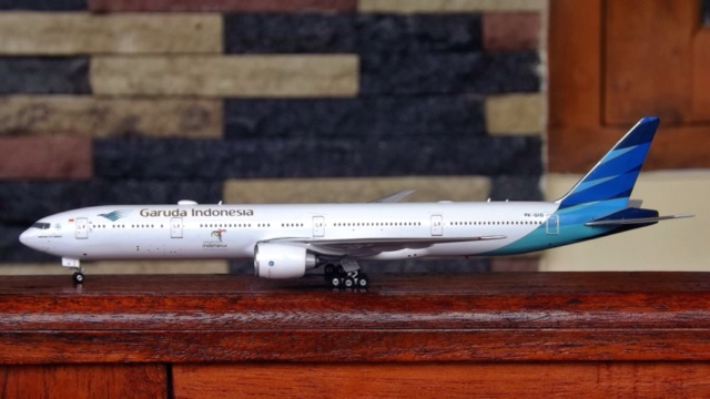 Diecast Garuda Indonesia PK-GIG by Phoenix