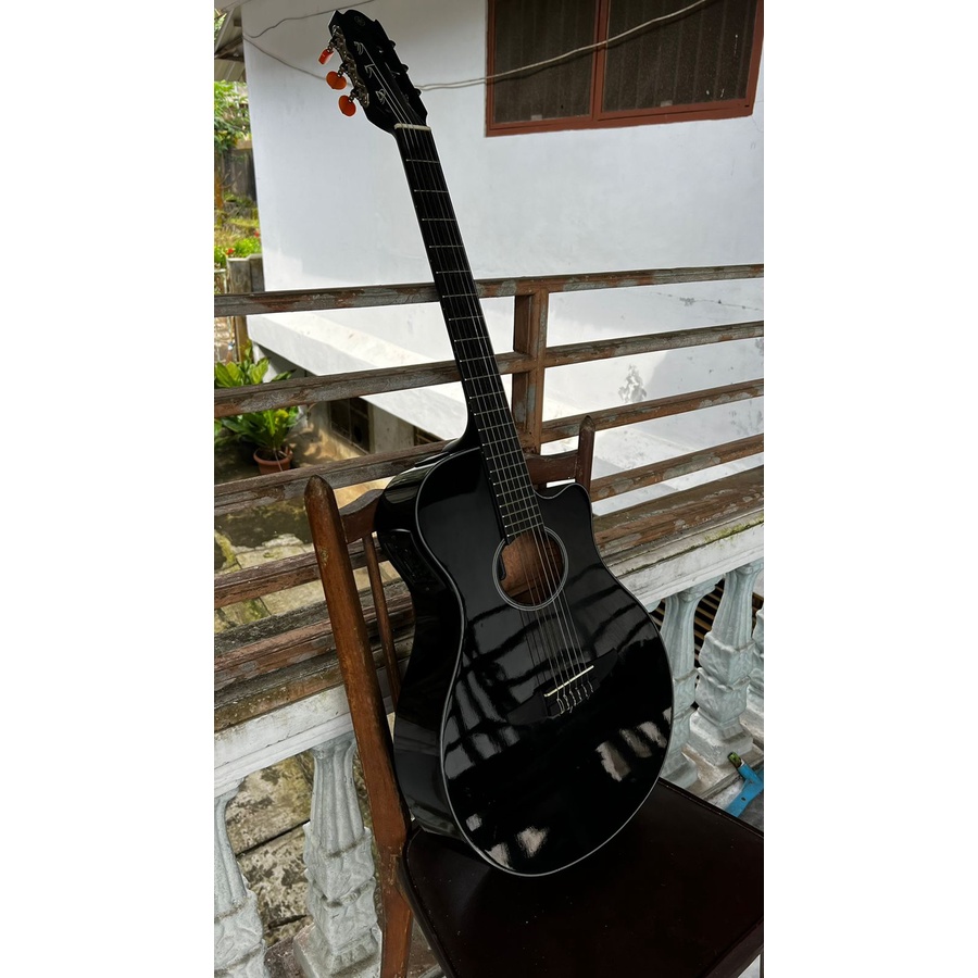 (Second) Gitar Akustik-Elektrik Nylon YAMAHA NTX500 ORIGINAL Black