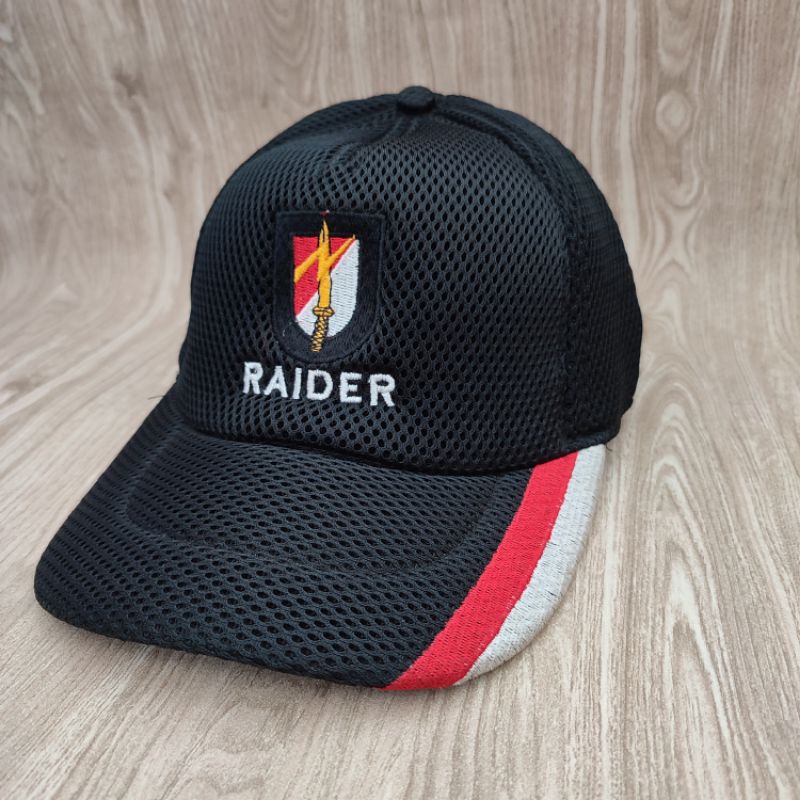Topi Raider