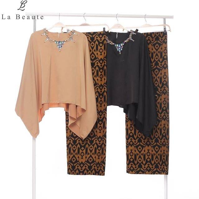 Setelan kaftan setelan batik kaftan batik