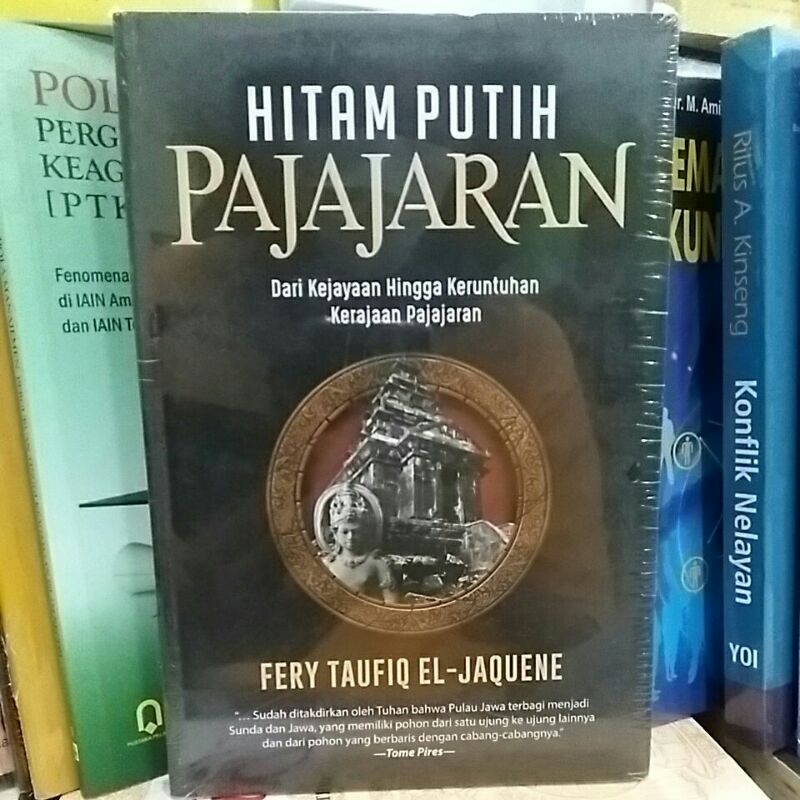 Buku Hitam Putih PAJAJARAN