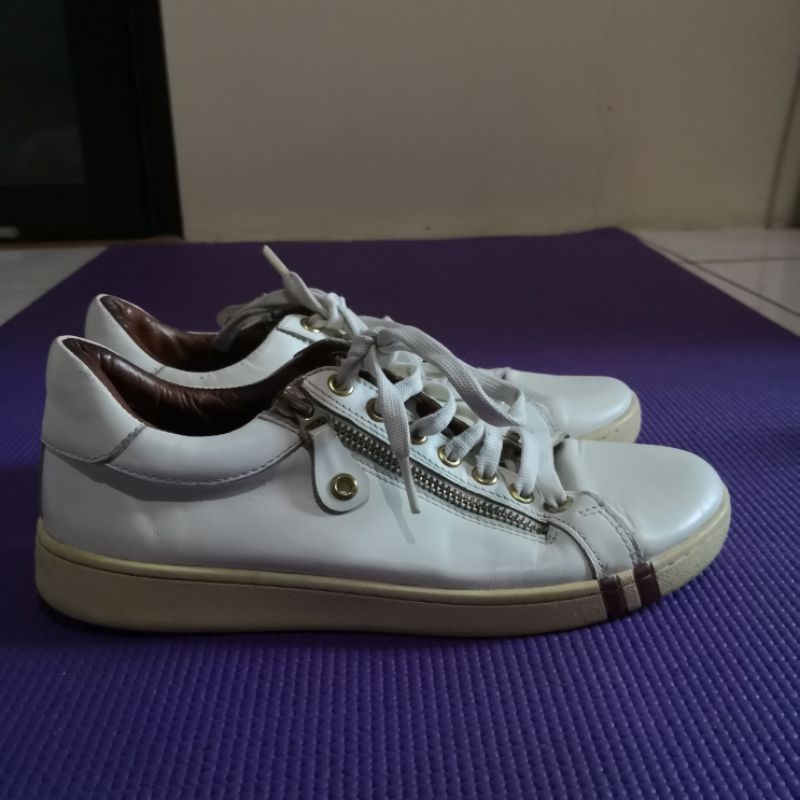 Thrift Prelove Sepatu Bally Second Branded Original Sepatu casual pria wanita bekas Original