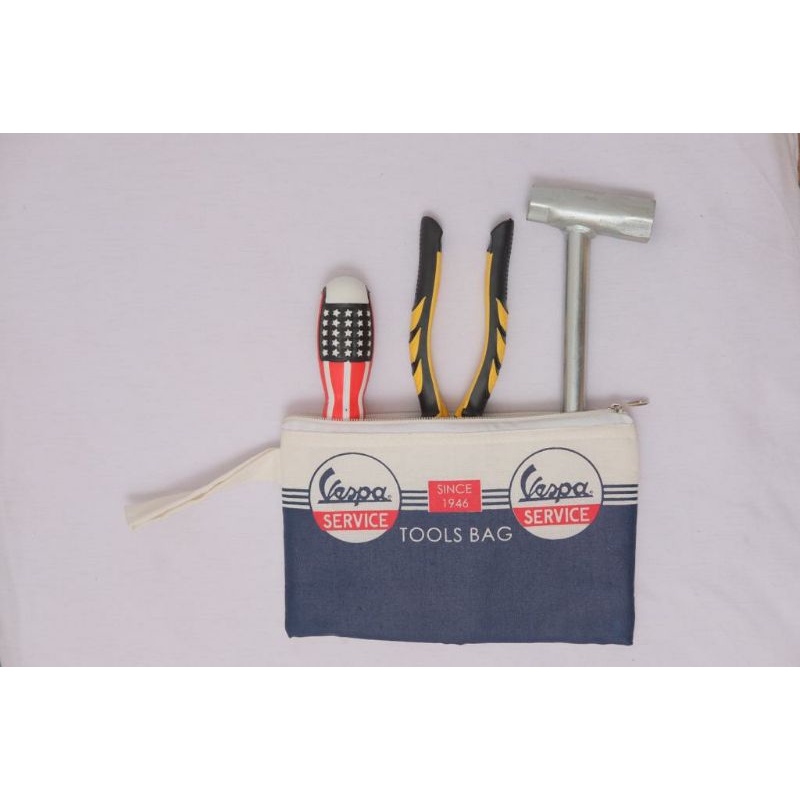 Tools Bag alat komplit tas kunci busi motor vespa dompet busa anti getar tas kunci busi obeng tang kunci Y wajib punya di vespa clasik.Kelengkapan tergantung paket pilihan - tas- Obeng amerika bagus - Tang ukuran 8 inch cukup - Kunci busi pts-6