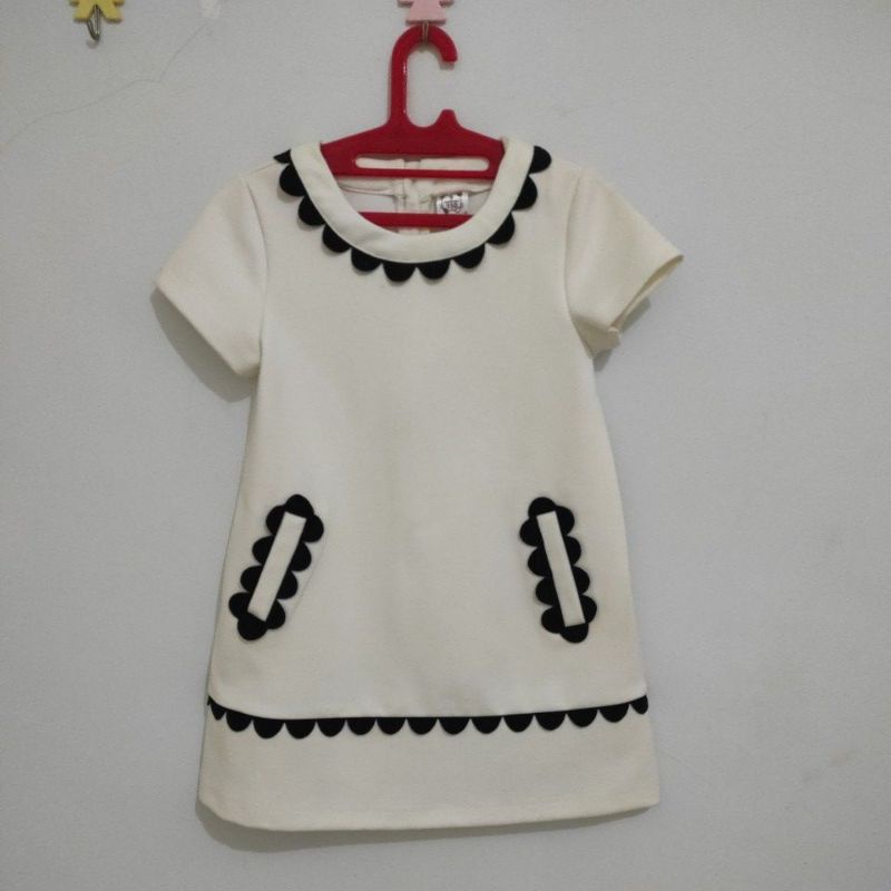 Dress Cream Scallop Preloved