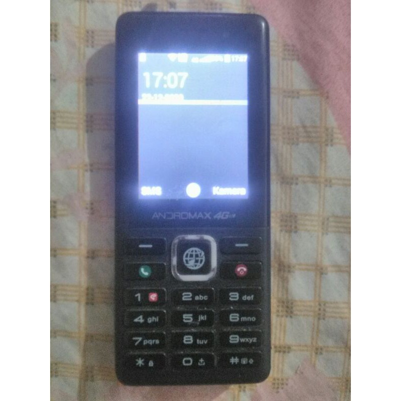 andromax prime 4G minus garis dikit