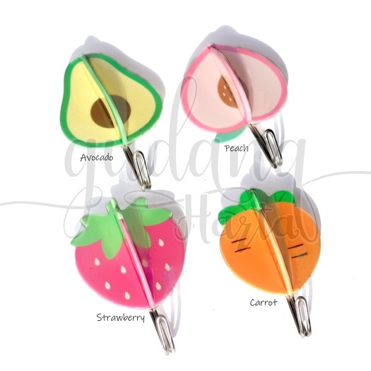 Gantungan Baju Tempel Motif Buah 3D Unik Keychain Avocado Peach Carrot Serbaguna GH 503605