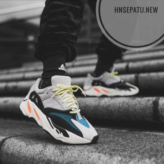 yeezy blade runner 700
