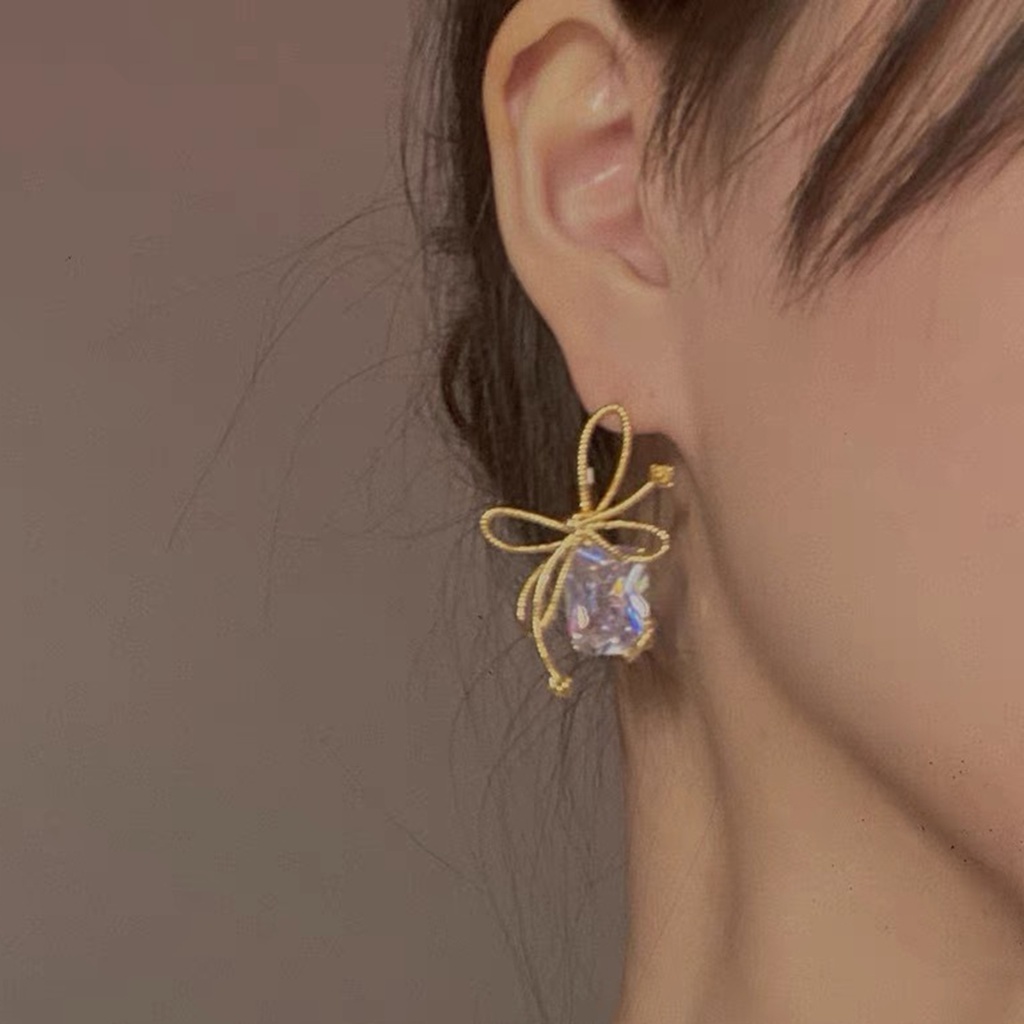 Hu Hu Hu Hu Hu Alat Bantu Pasang Kacamata♡ 1 Pasang Anting Tusuk Gantung Wanita Bahan Alloy Desain Pita Besar Gaya Trendyelegan Menarik Untuk Pesta