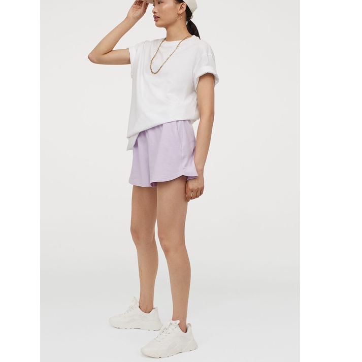 ↸ SHORTPANTS H&M / SWEATSHORT H&M / SHORTPANTS HNM / SWEATSHORT HNM / CELANA PENDEK WANITA / CELANA 