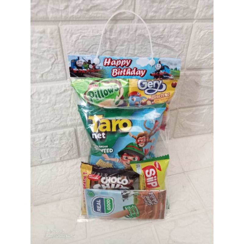 

Bingkisan Snack Makanan Anak Anak