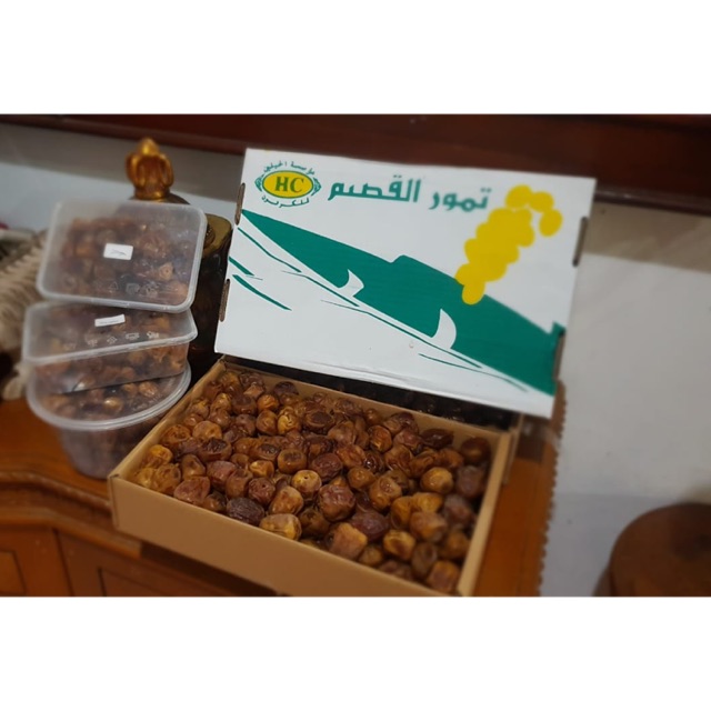 

kurma sukkari 3kg