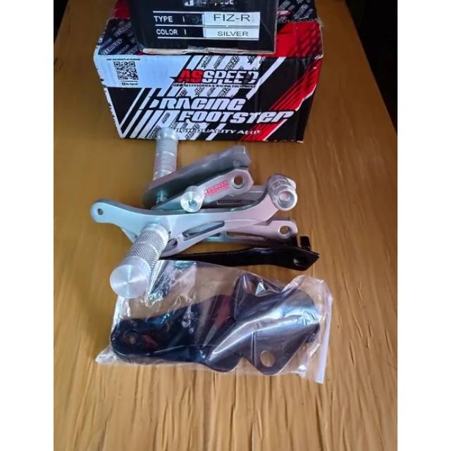 FOOT STEP UNDERBONE FIZ R ANDERBONE FIZ R