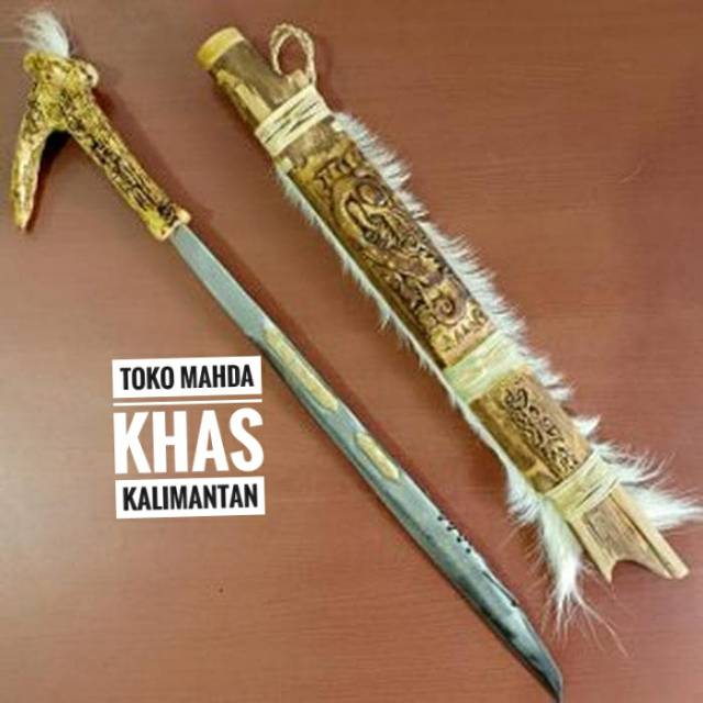 MANDAU DAYAK ETNIK MOTIF SARUNG UKIR TIMBUL BALUT KULIT ASLI