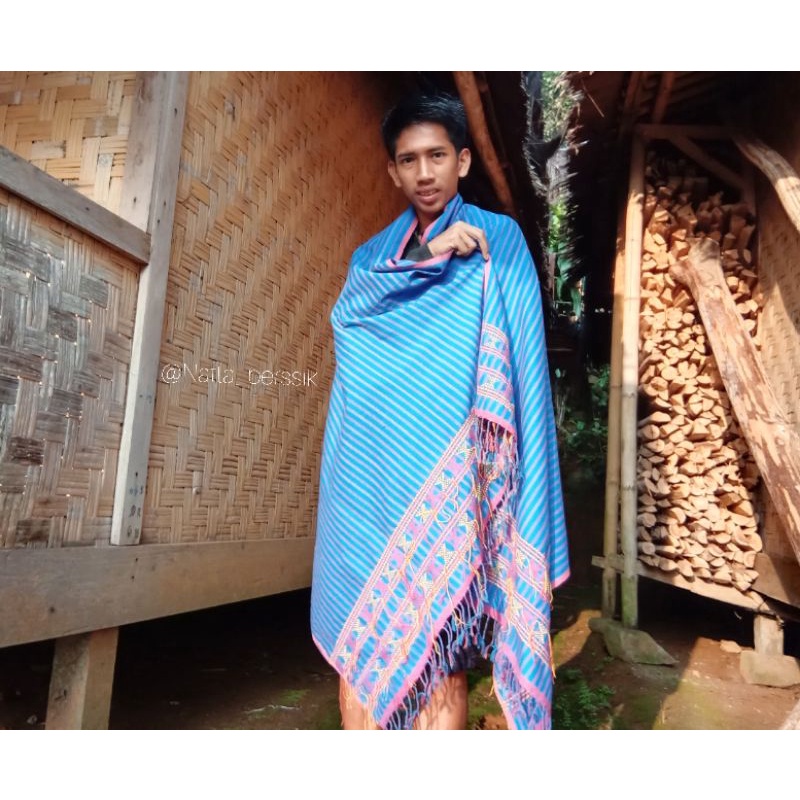 kain tenun Baduy